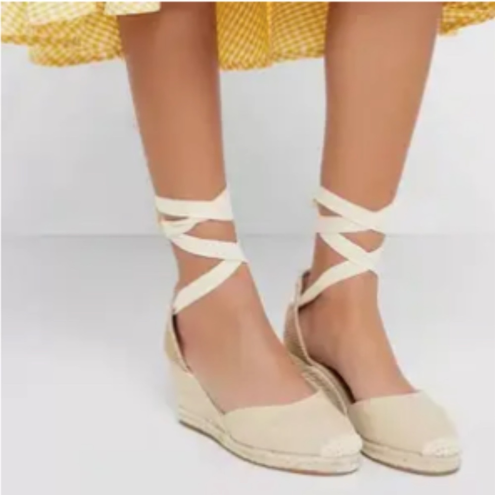 Women's Wedge Heeled Espadrilles Sandal in Beige Canvas - Size 9.5